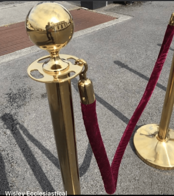 Rope & Barrier stands (Gold) - Image 10